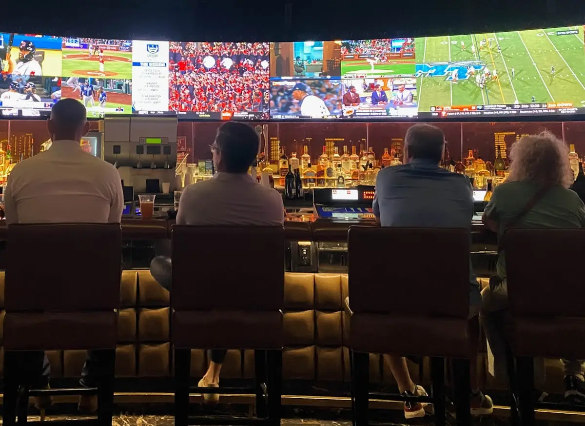 Entertainment lounge seating